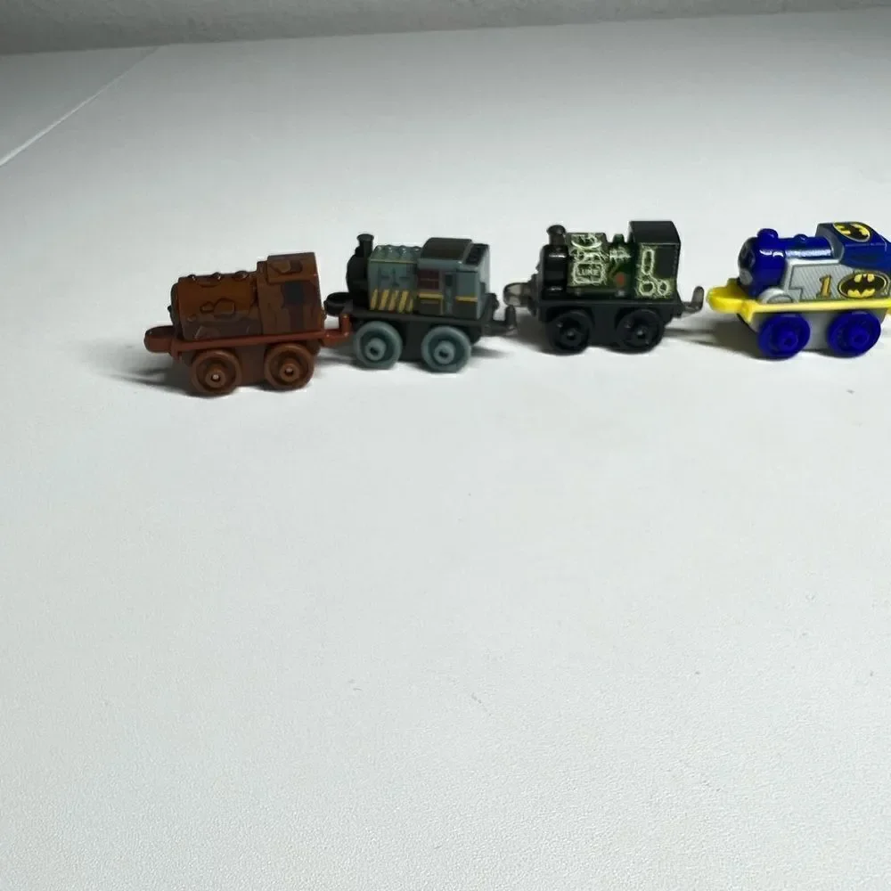 Thomas the Train DC Super Friends Character (4 Pack)